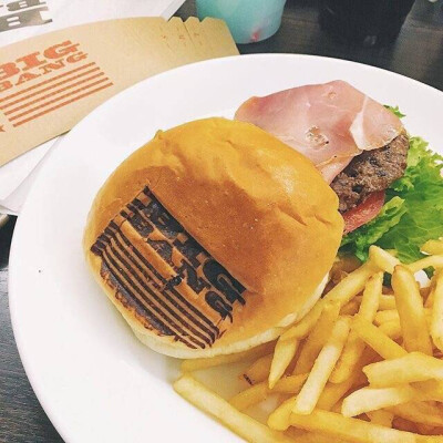 THE BURGERS TOKYO汉堡店推出的Bigbang主题系列汉堡咖啡 