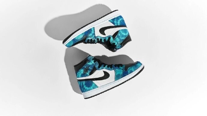 Air Jordan 1 High OG
「Tie-Dye」