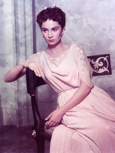 简·西蒙斯
Jean Simmons