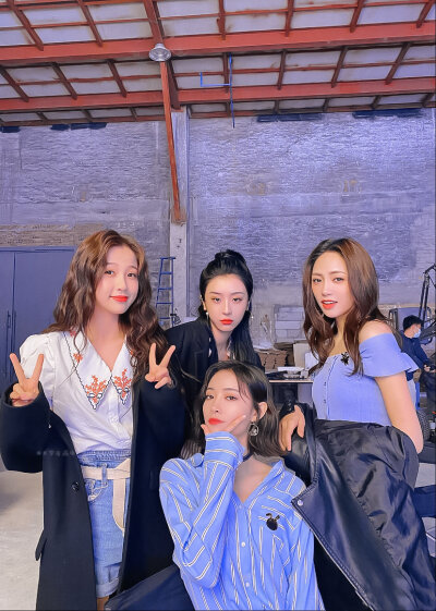 THE9 许佳琪
©太空废品中心