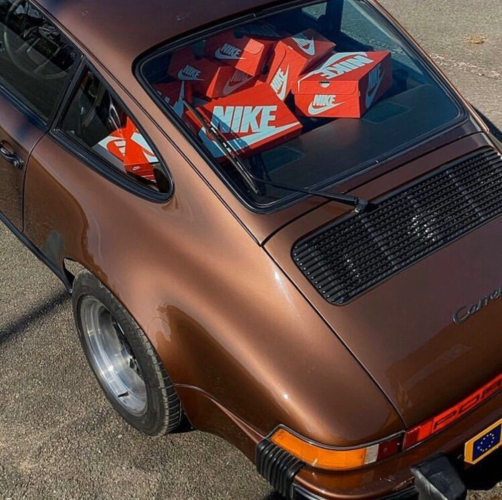 普通情头而已
但你是我的不普通情侣
【欧美日韩原宿复古暗黑港风简约ins情侣头像背景玛丽珍与约翰苏】