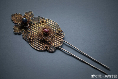 待我长发及腰