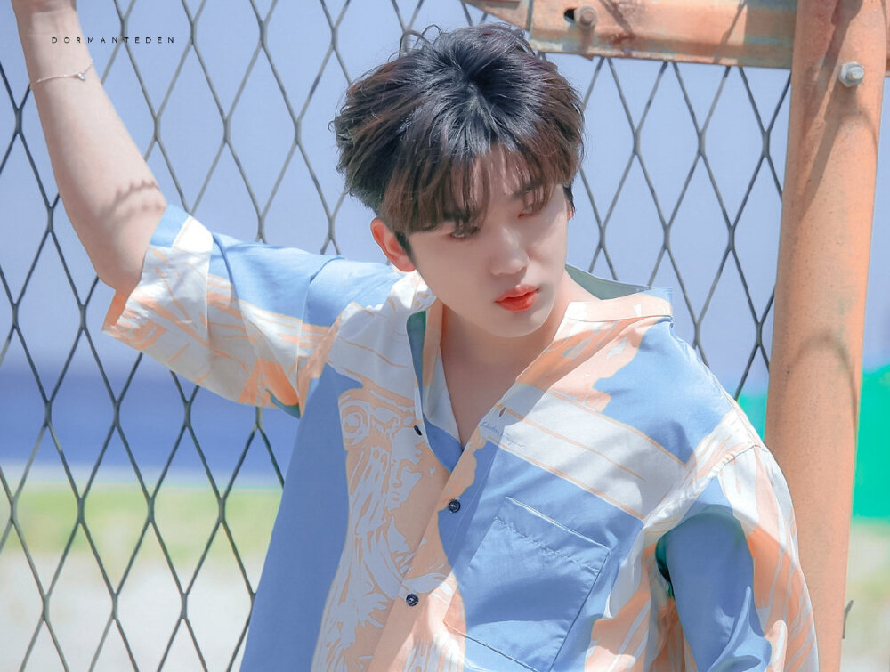 金曜汉
©DormantEden