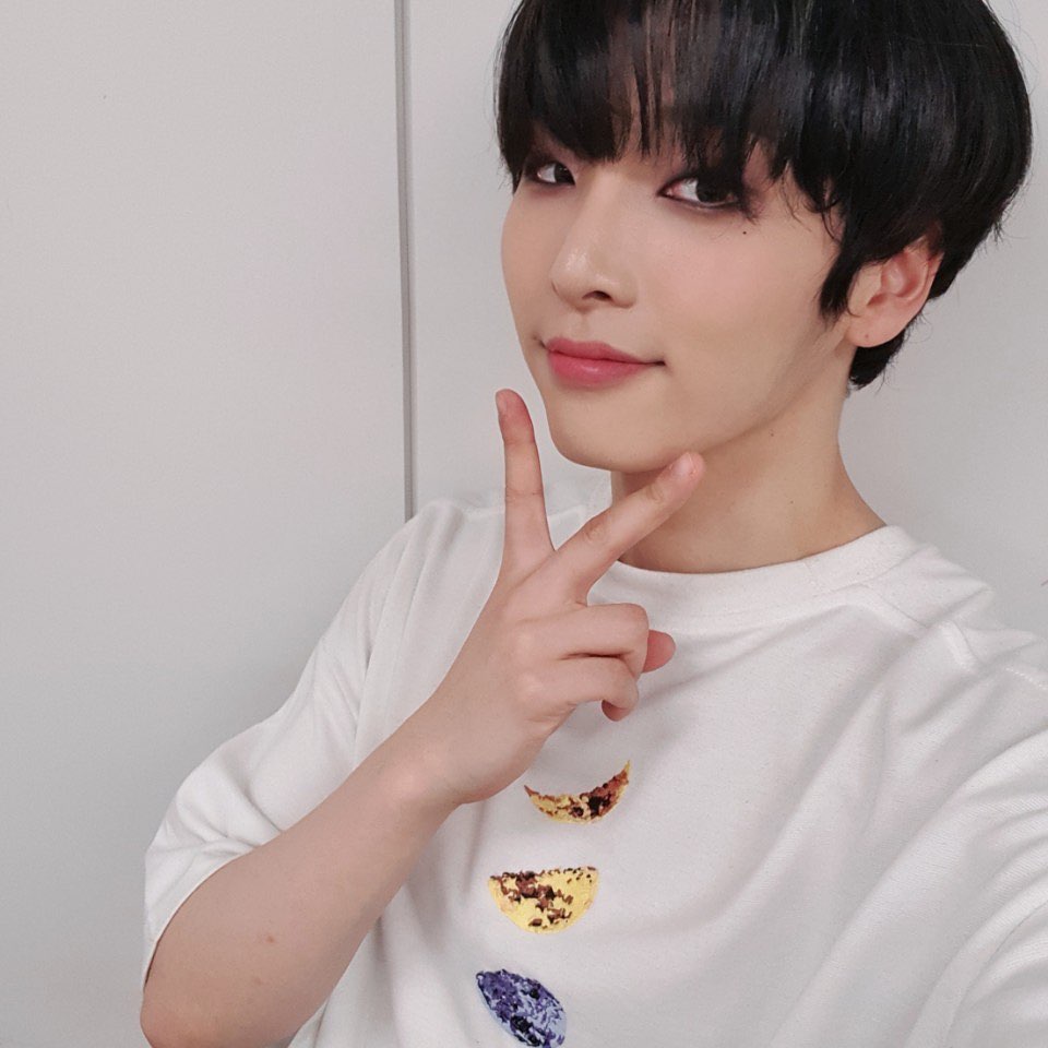 ONEUS 李抒澔/SEO HO
cr.official_oneus