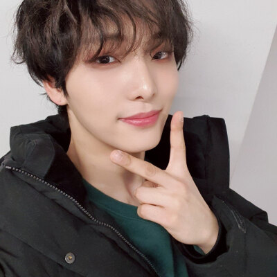 ONEUS 李抒澔/SEO HO
cr.official_oneus