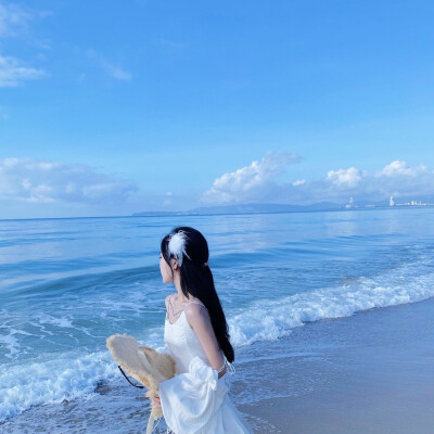 女生头像‖海边女头
by: 拟黎
