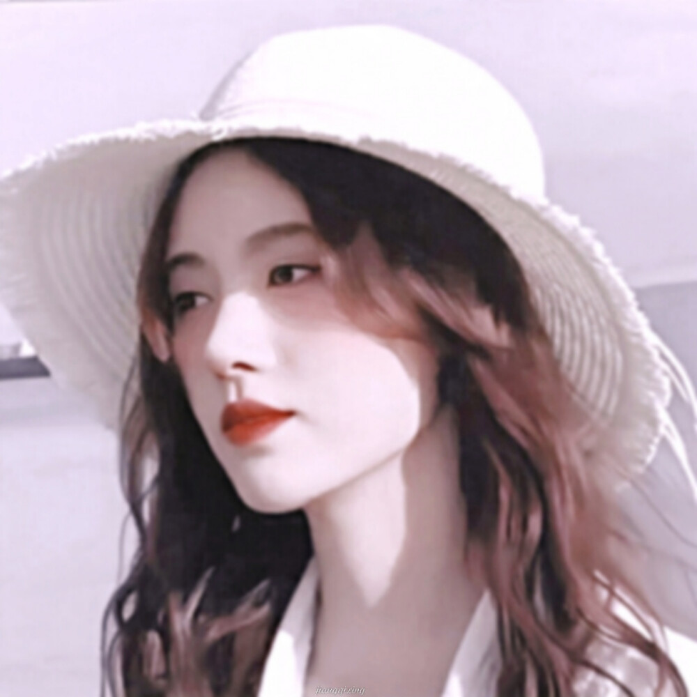 鞠婧祎./
原截顾冉辞
©️江祁星