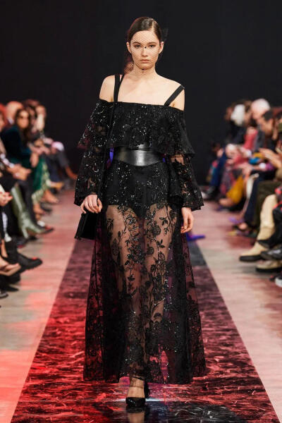 Elie Saab（艾丽·萨博）2020秋冬时装秀