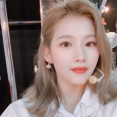 sana 凑崎纱夏