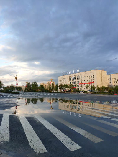 内蒙古小镇的夏天