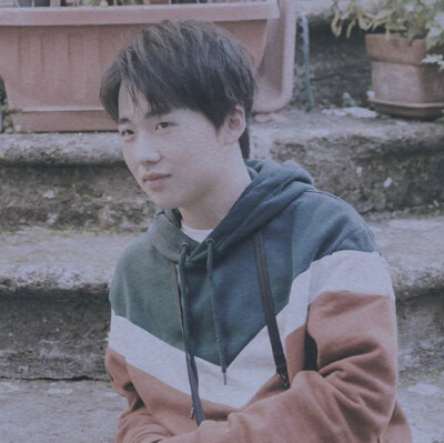 江辞汐.
抱图dd点赞