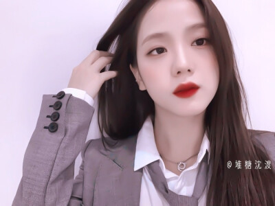 
◆ BLACKPINK JISOO
沈渡