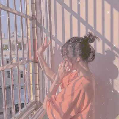 .总有人带着热衷和坚信拥抱你​