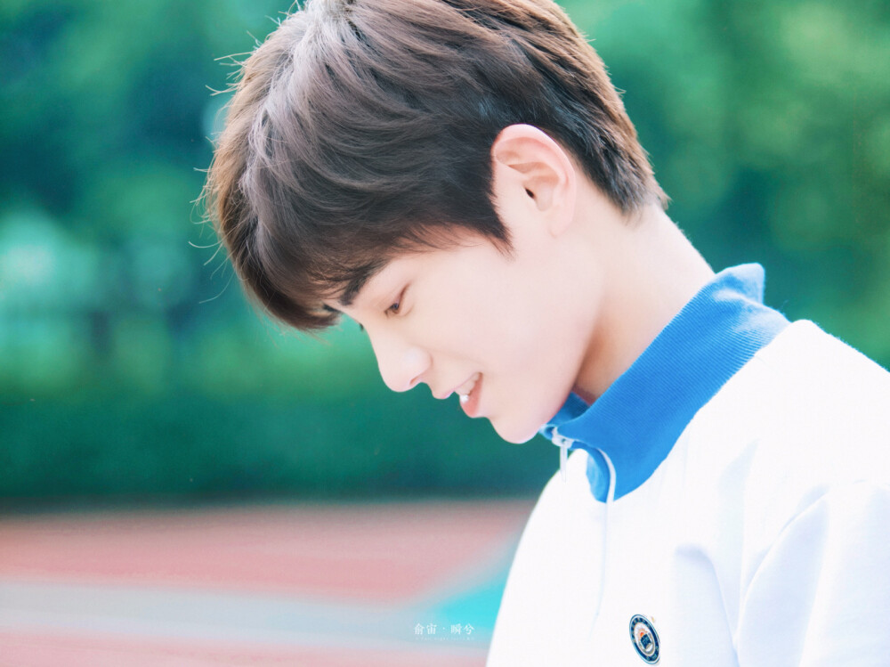 丁禹兮 贺新凉 八分钟的温暖 cr. 禹宙·瞬兮