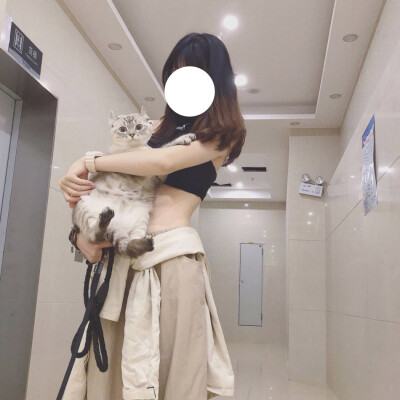 微博 @杯杯Bell morning与哥哥