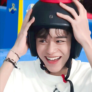 黄旭熙可二改头像/ 自截简介 - 高清图片,堆糖,美图壁纸兴趣社区