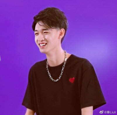 秦霄贤头像
抱图dd点赞