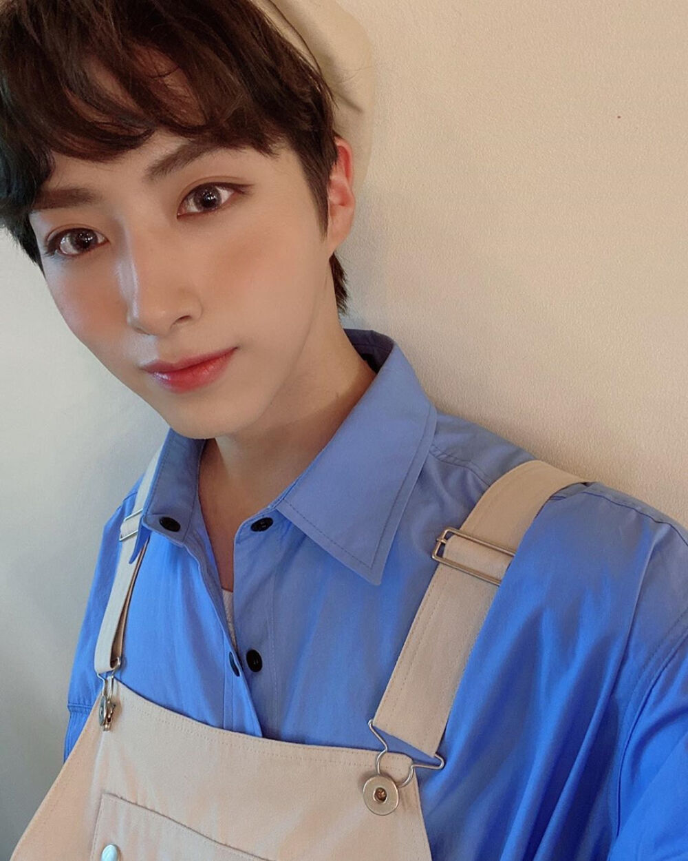 ONEUS 孙东柱/XION
cr.official_oneus