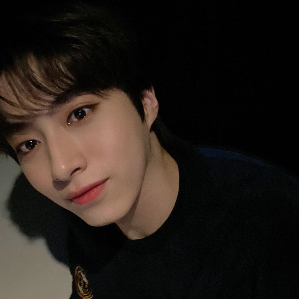 ONEUS 孙东柱/XION
cr.official_oneus