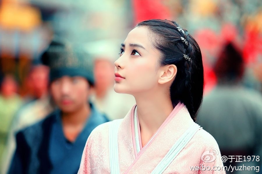 大汉情缘之云中歌
Angelababy 饰 云歌