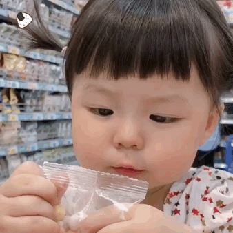 <丸子妹表情包>
图源网络。
愿喜。
拿图摁赞。
囍关。