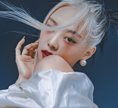 金智妮Jennie（禁二改）
微博©橗卷软糕