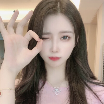 女头
诗梦瑶自截