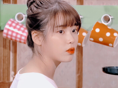 IU | 最佳李纯信
cr:黑崎一贤