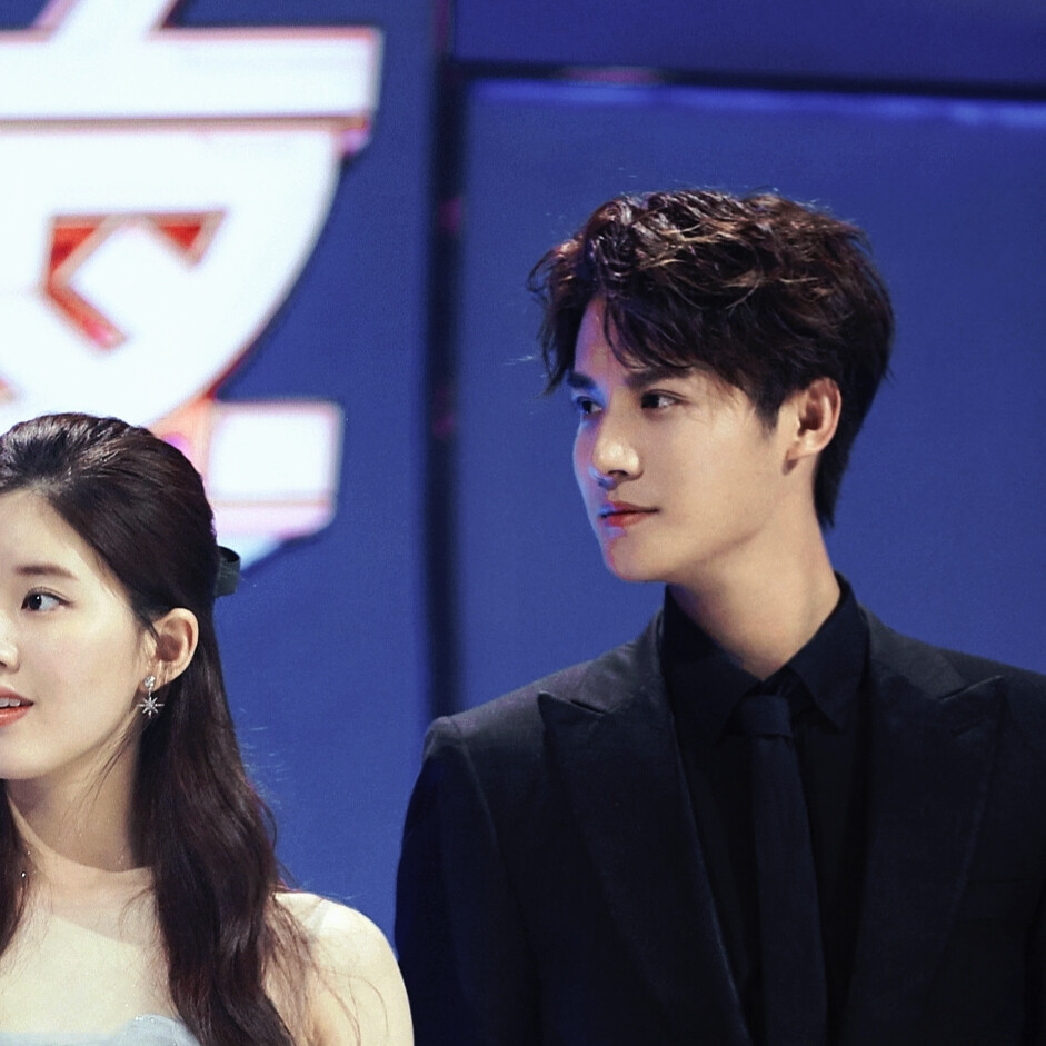 郑业成赵露思情头. 自截自滤二传标注堆糖id,禁二改.