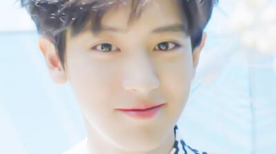 朴灿烈<橙光素材>
使用图二转标注明:顾酒黎
禁止二改盗图 已调色