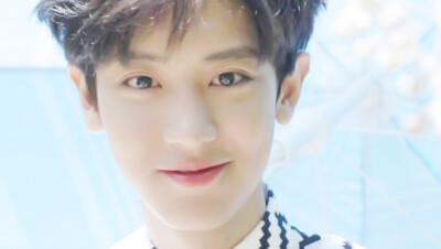 朴灿烈<橙光素材>
使用图二转标注明:顾酒黎
禁止二改盗图 已调色