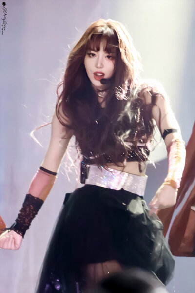 2020.6.18 湖南卫视618晚会
孔雪儿