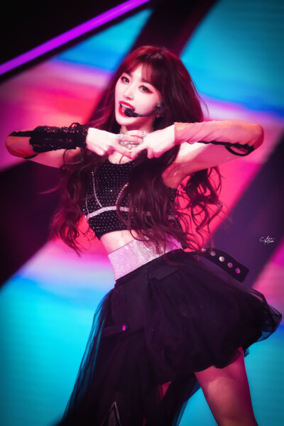 2020.6.18 湖南卫视618晚会
孔雪儿