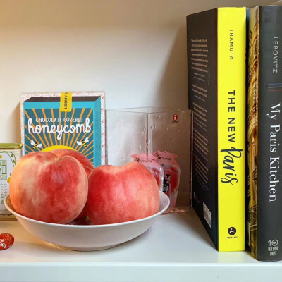 桃桃妍妍，食而不厌