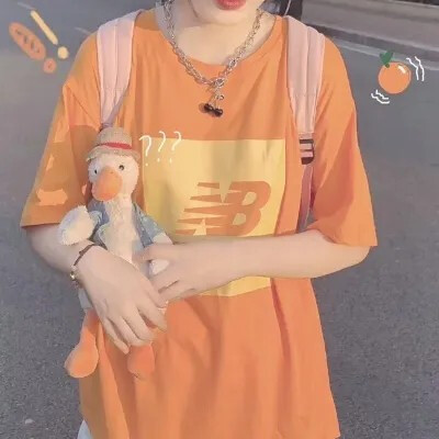 ♡moon下班啦♡橙色女生头像