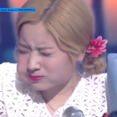 金多贤可二改
注明/小然睡了