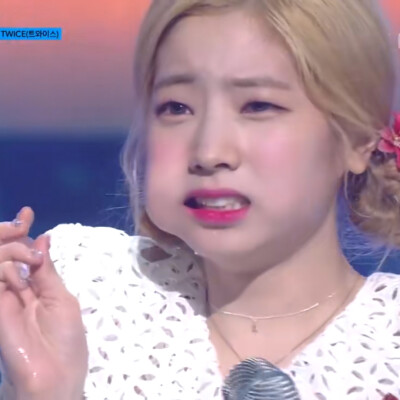 金多贤可二改
注明/小然睡了