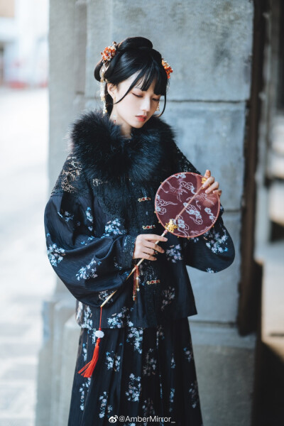 党妹！！！！可盐可甜aaaa又帅又美！！