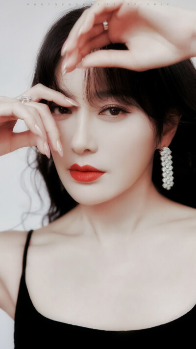 #秦岚#｜ 618晚会
好美好美啊，姐你勾到我了 ​
cr@Azure-epic 