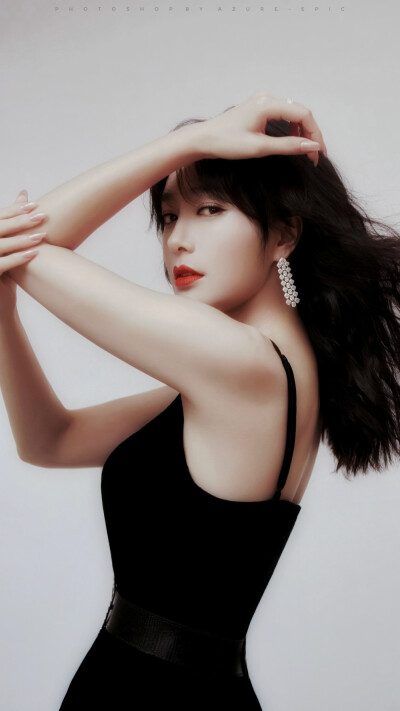 #秦岚#｜ 618晚会
好美好美啊，姐你勾到我了 ​
cr@Azure-epic 