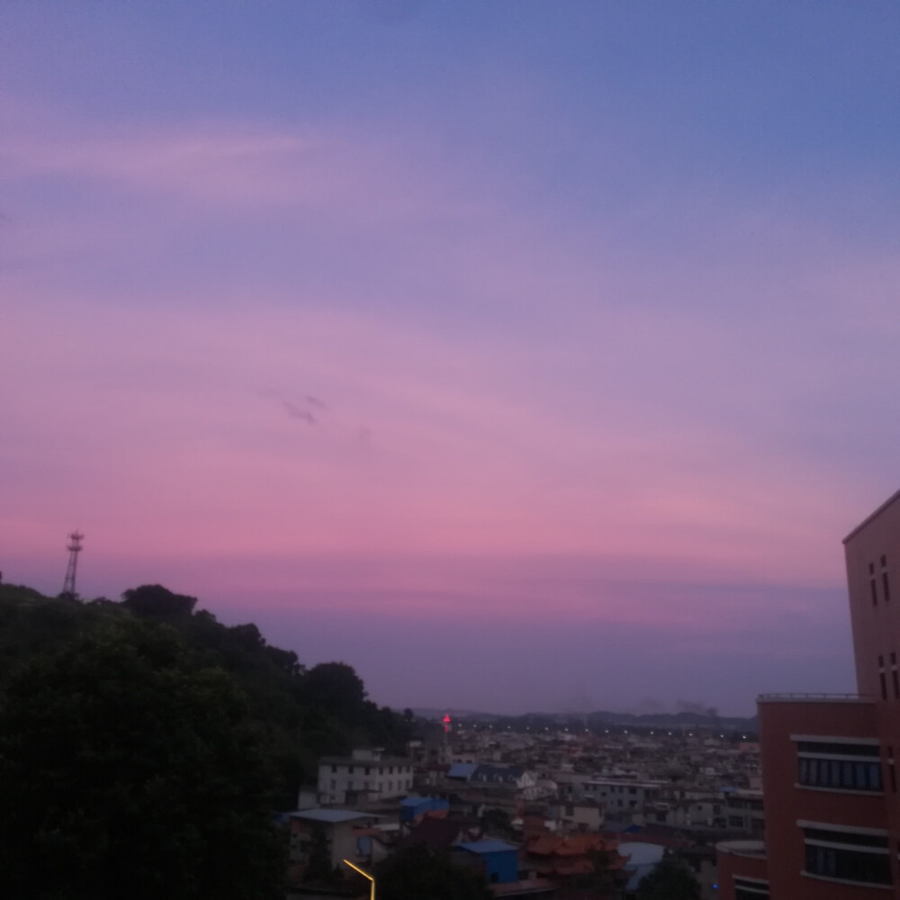 #学校#天空#美丽的夕阳总在学校的晚自习