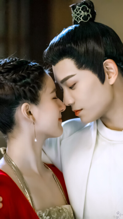 《传闻中的陈芊芊》壁纸，可太甜了