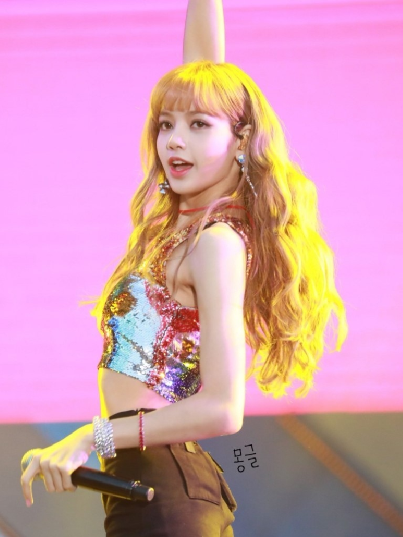 BLACKPINK#Lisa
这次回归美貌值又上升了
真的是人间芭比
爱惨了这女生