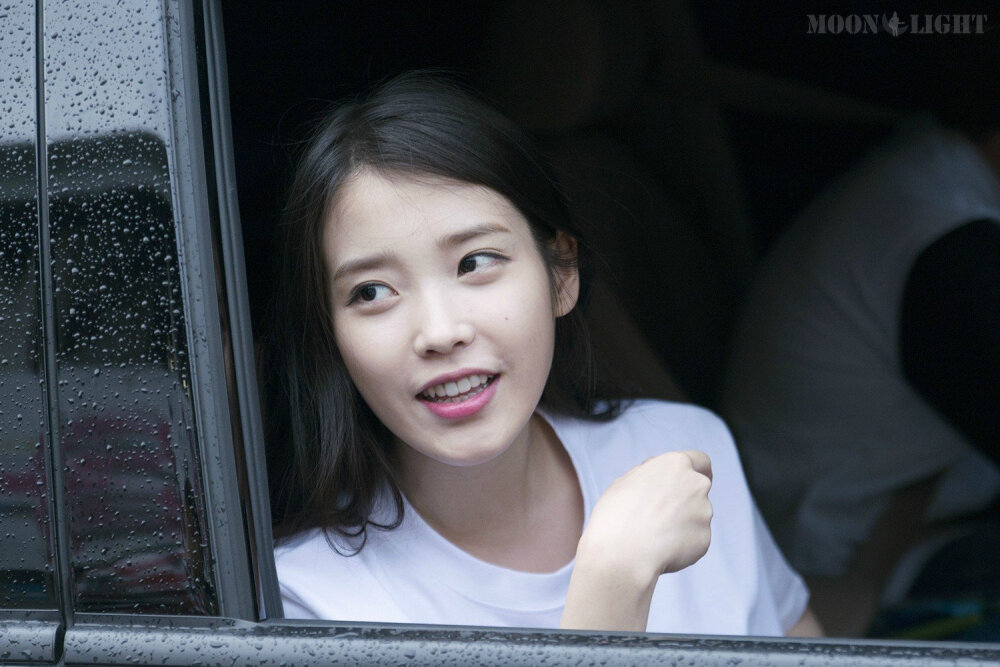 IU