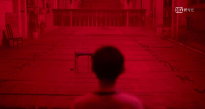 电影质感
《隐秘的角落》