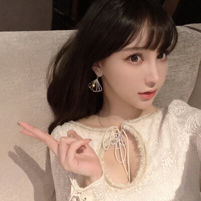 女头
诗梦瑶自截