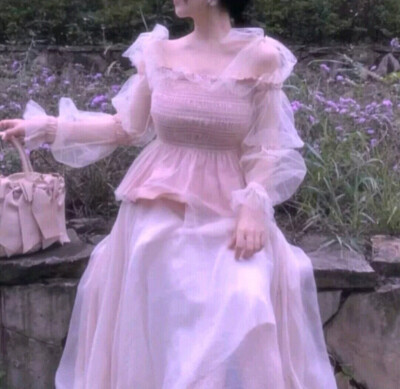 迪士尼在逃公主/女生头像
前路浩浩荡荡 万物皆可期待.