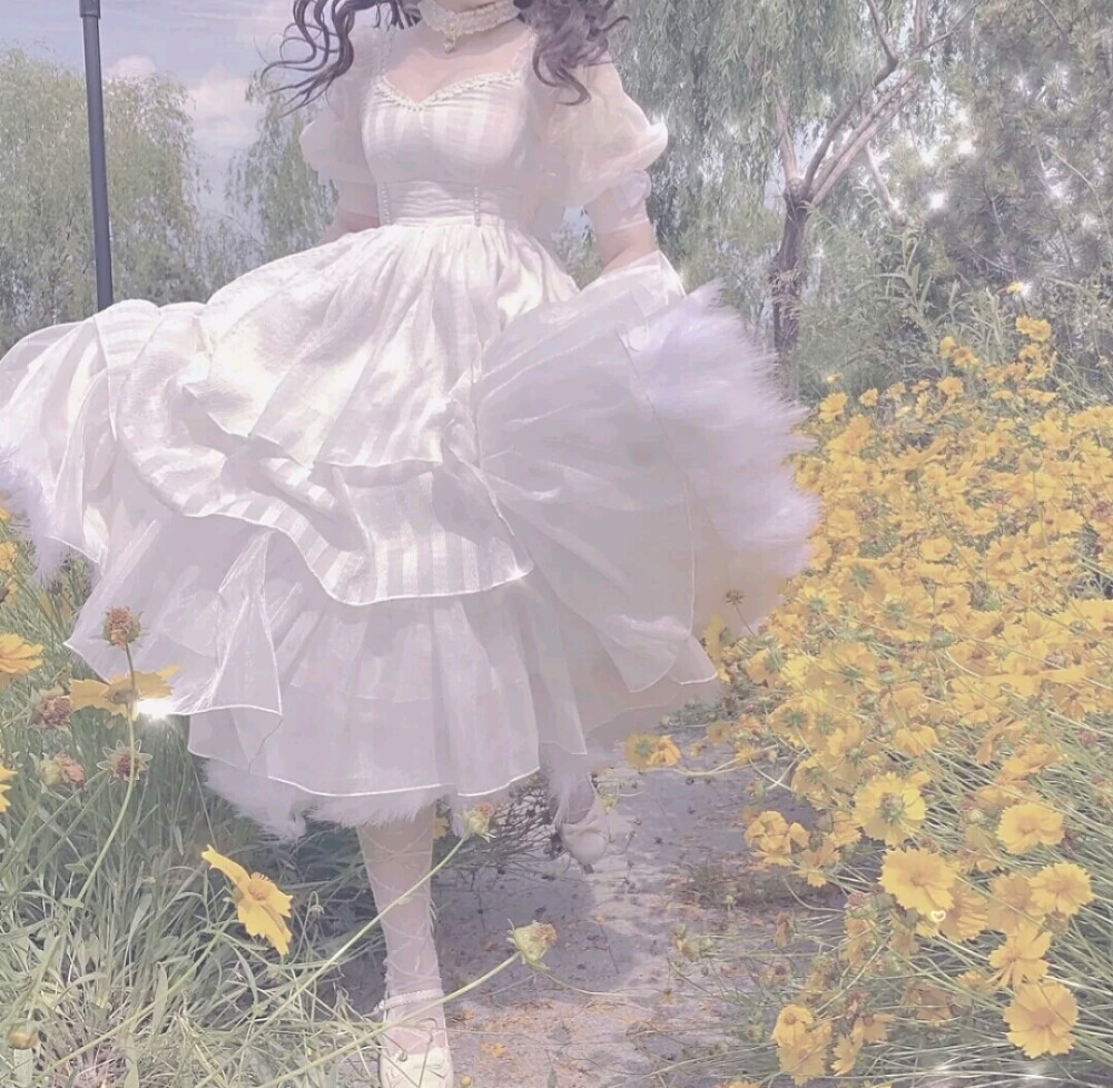 迪士尼在逃公主/女生头像
前路浩浩荡荡 万物皆可期待.