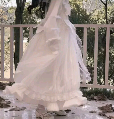 迪士尼在逃公主/女生头像
前路浩浩荡荡 万物皆可期待.