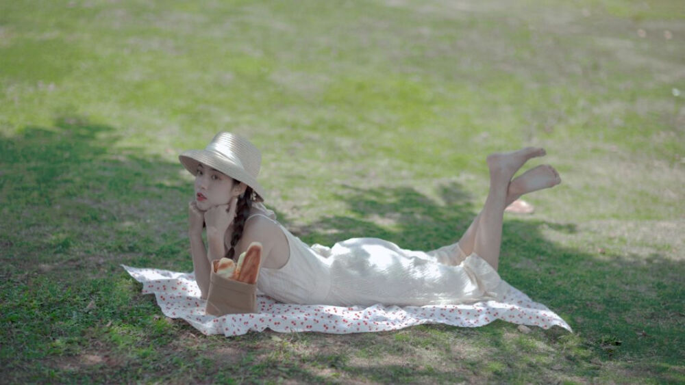 电脑手机壁纸 盛世美颜 偏复古
图源微博 自截 二传注明堆糖乱世桃园理奈娴